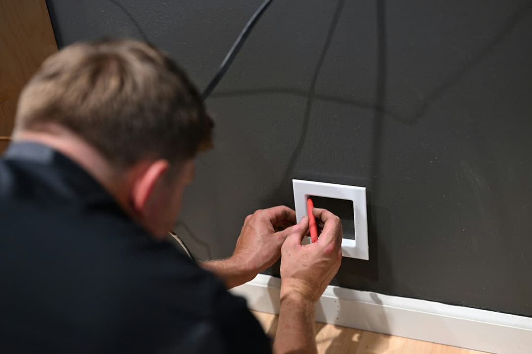 elinstallation-attefallshus-friggebod-elfixarna
